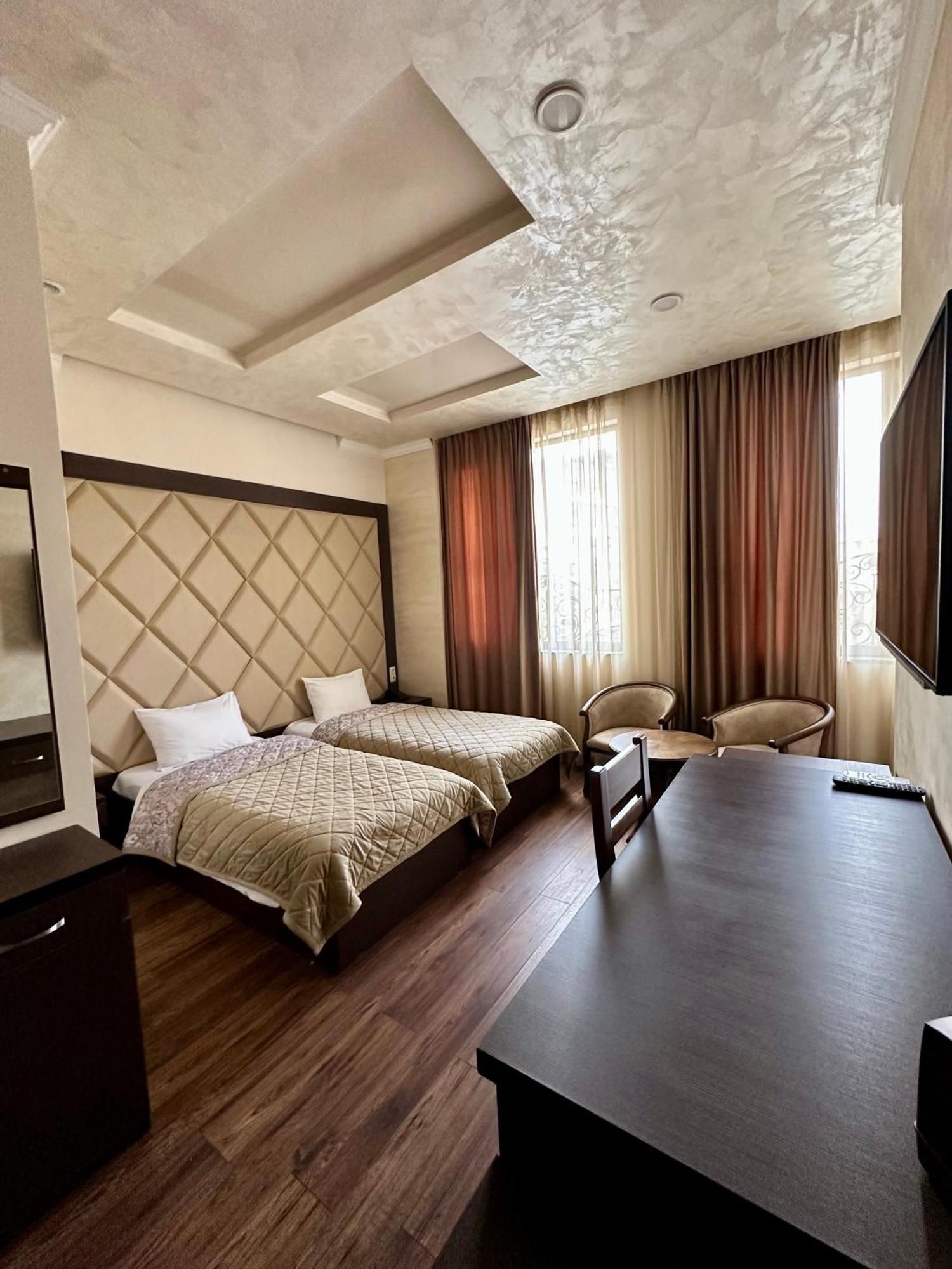 Partez Hotel Jereván Kültér fotó
