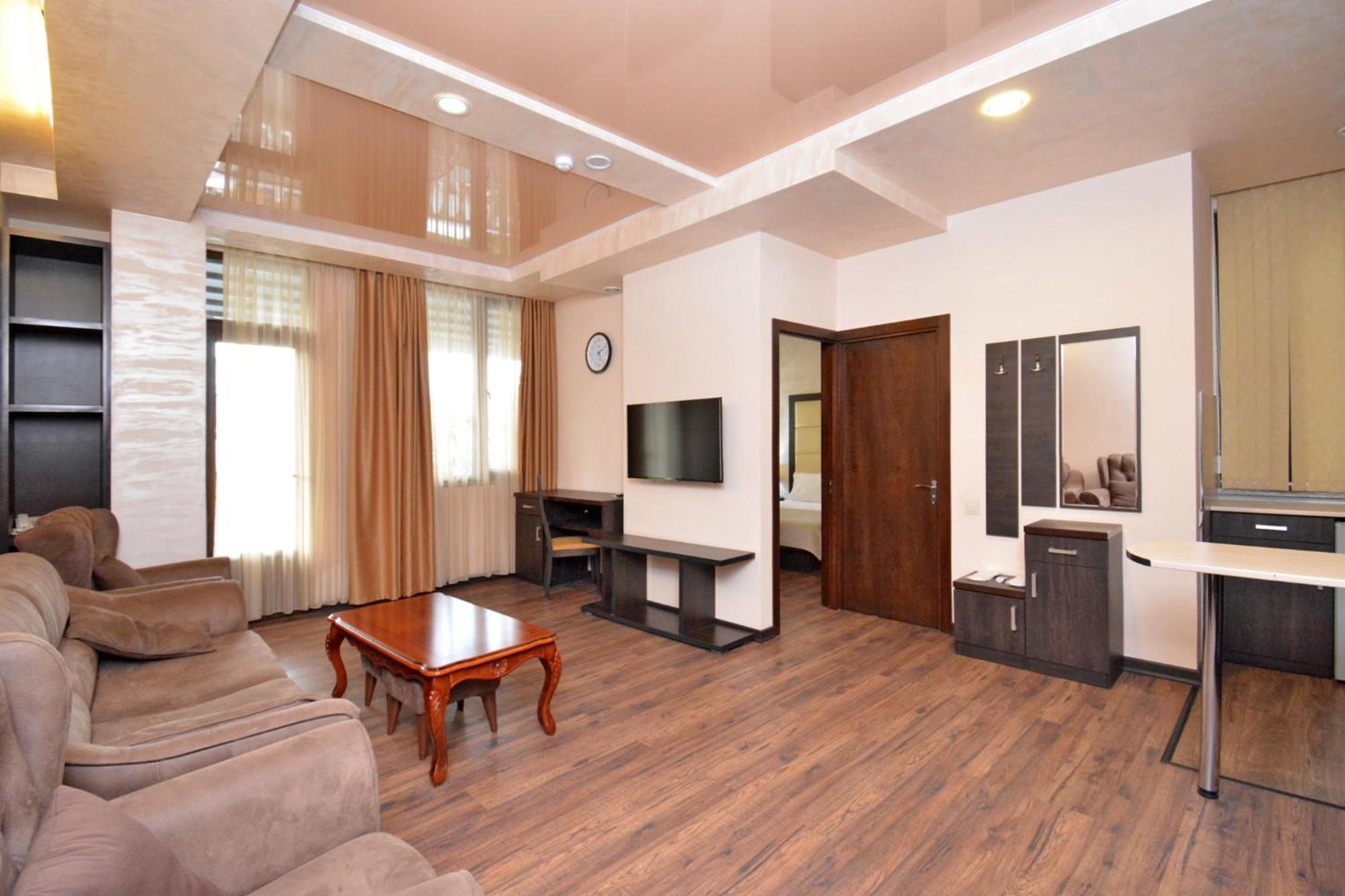 Partez Hotel Jereván Kültér fotó