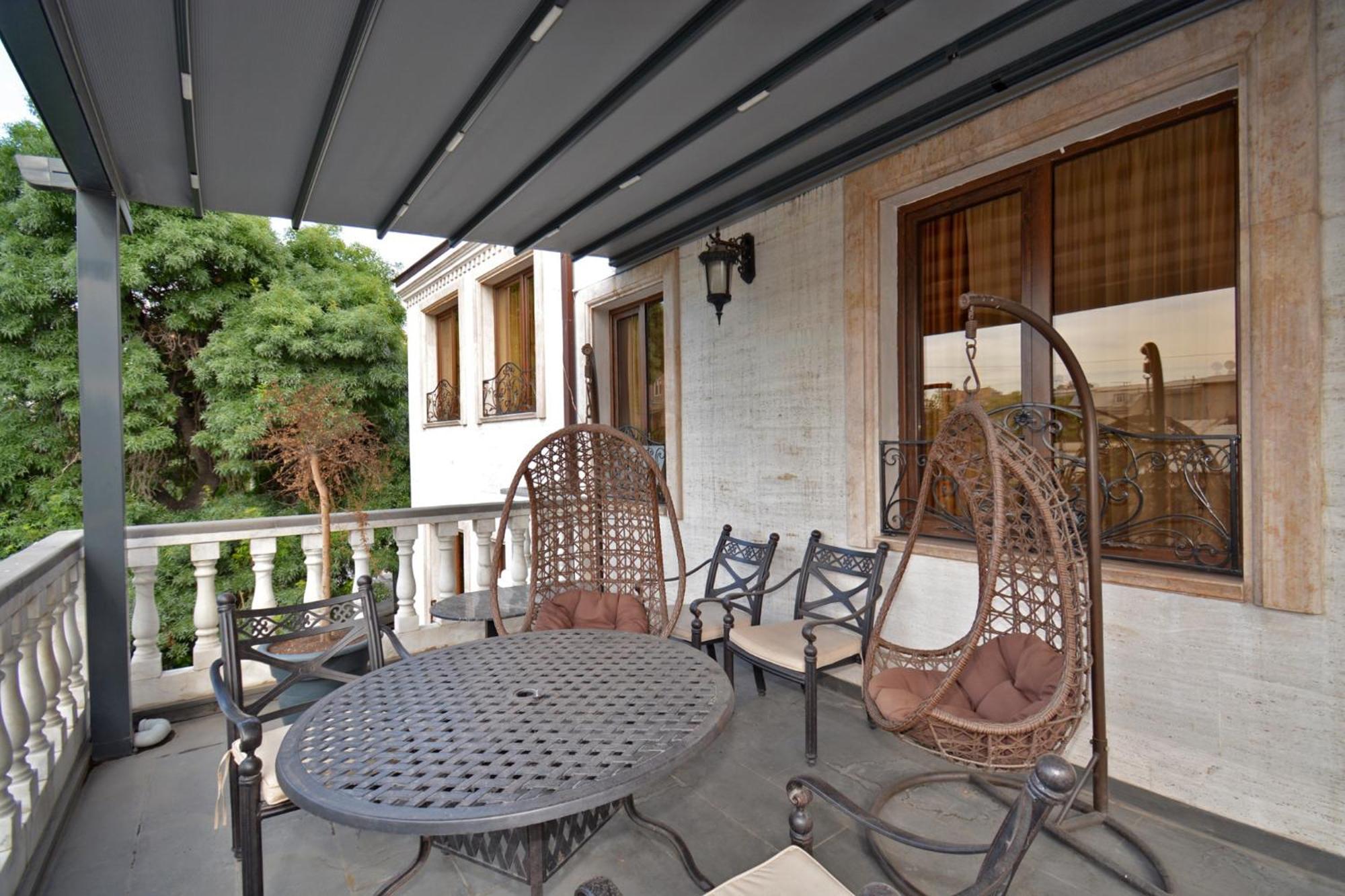 Partez Hotel Jereván Kültér fotó