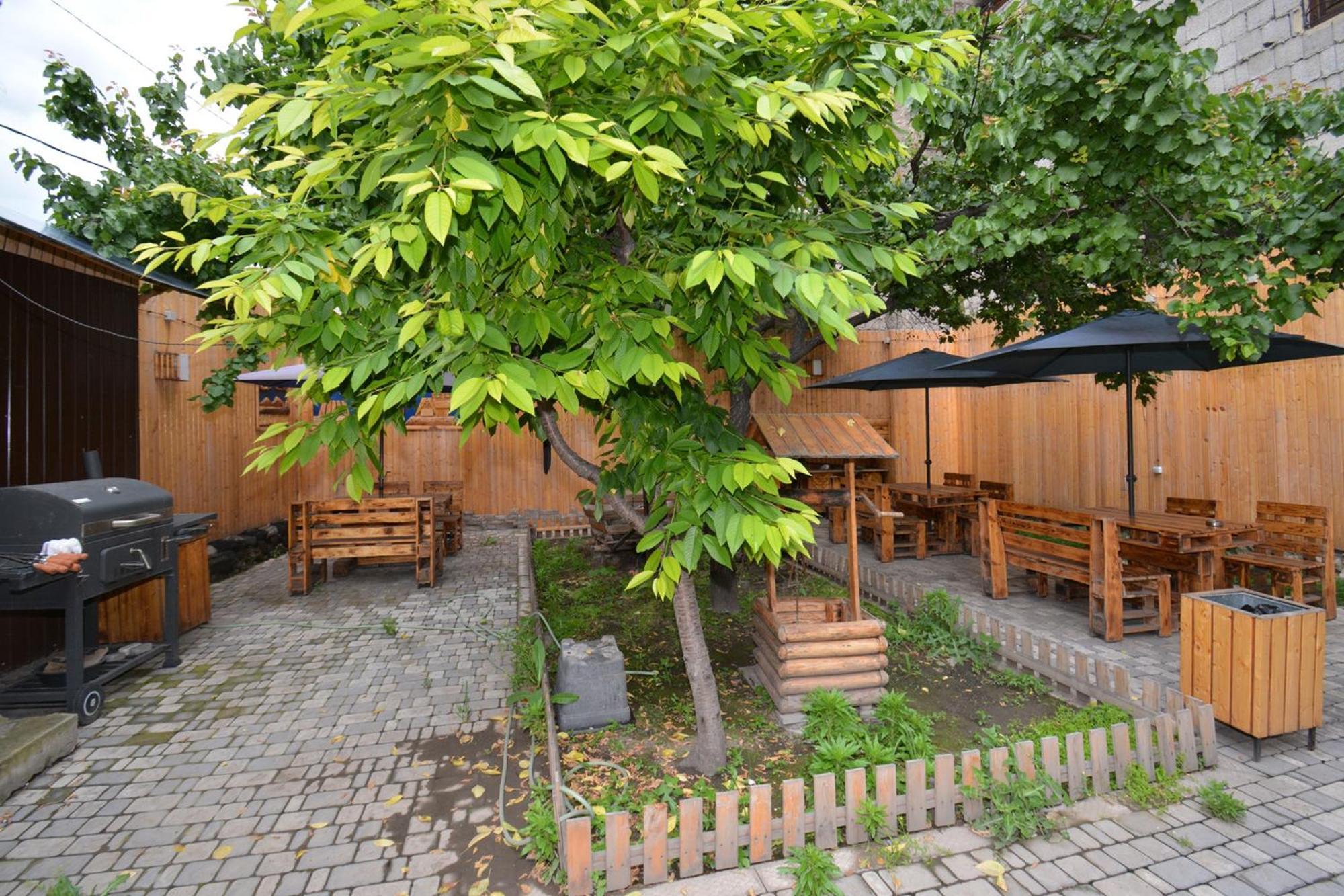 Partez Hotel Jereván Kültér fotó