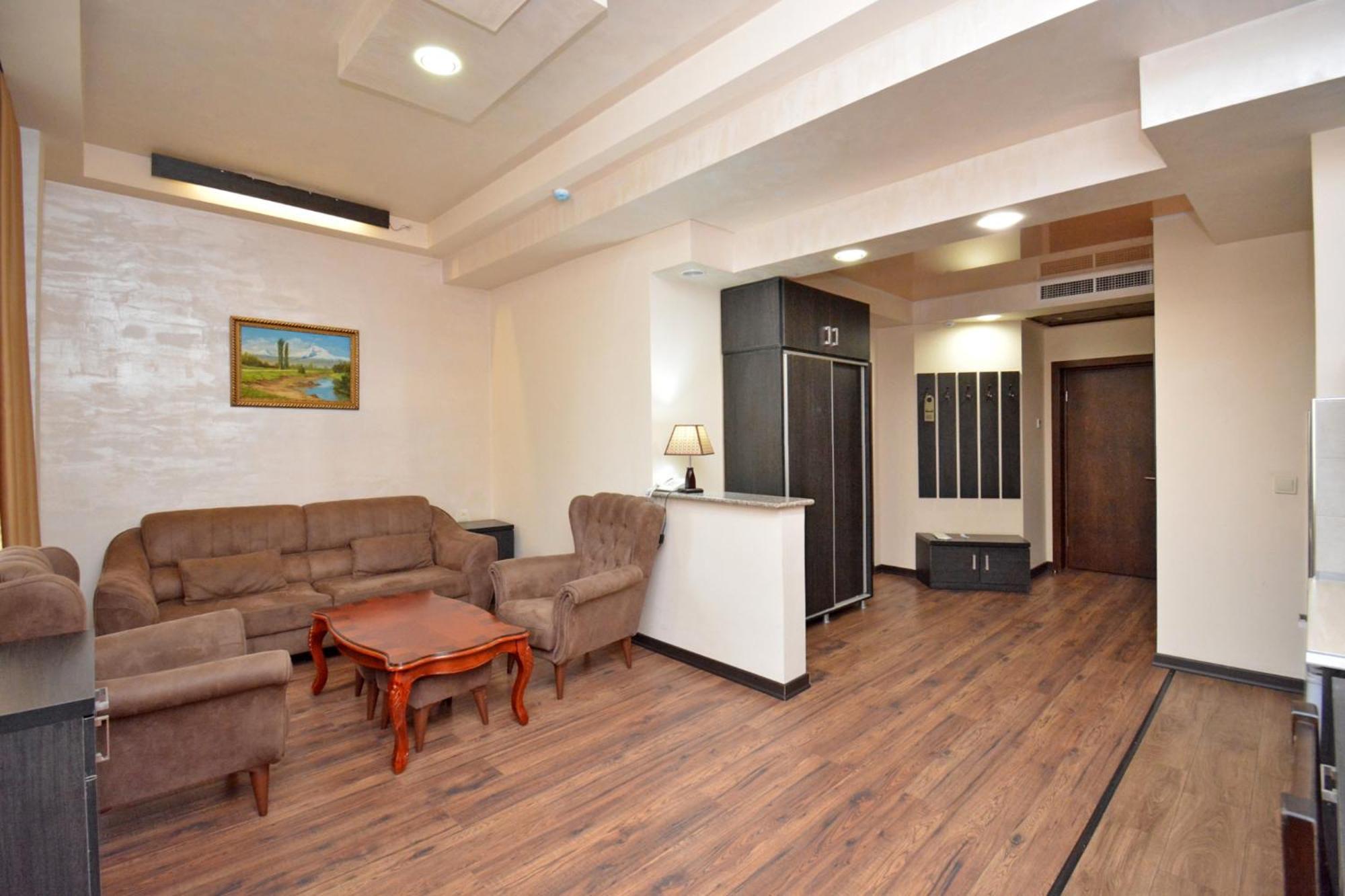 Partez Hotel Jereván Kültér fotó