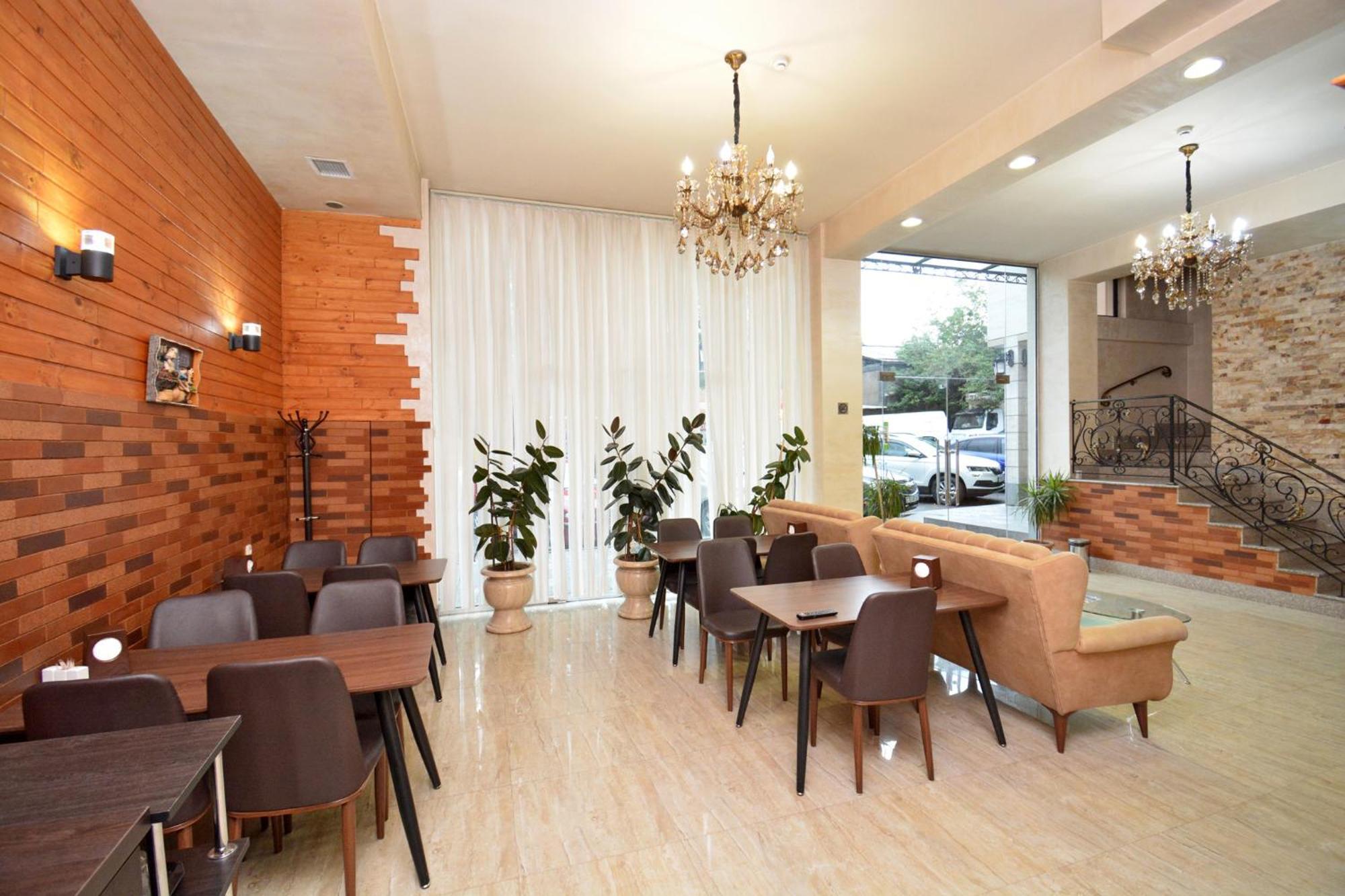 Partez Hotel Jereván Kültér fotó
