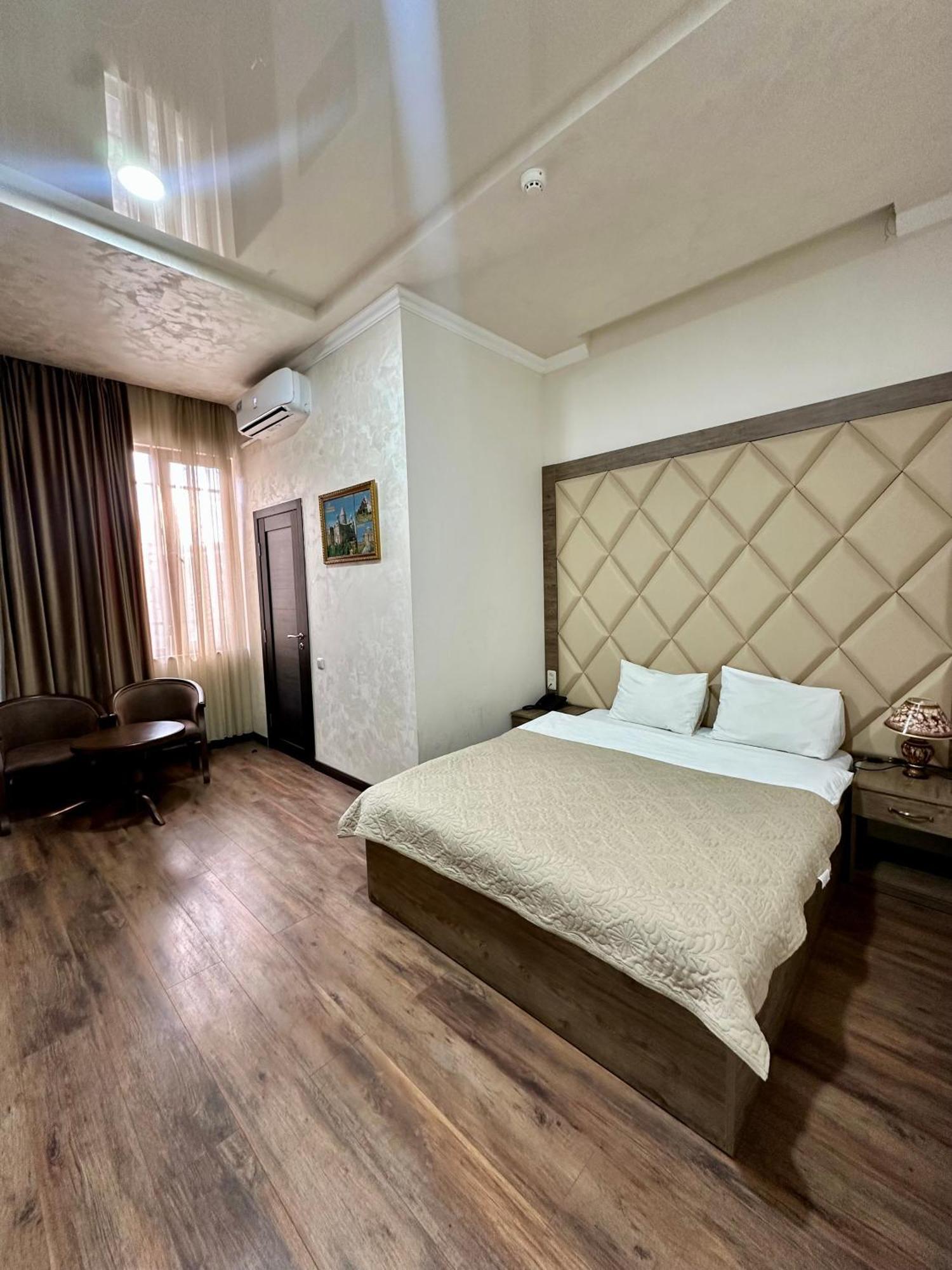 Partez Hotel Jereván Kültér fotó